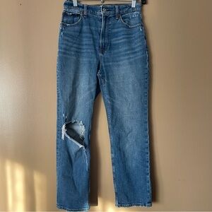 Abercrombie & Fitch the ankle ultra high rise distressed jeans size 6